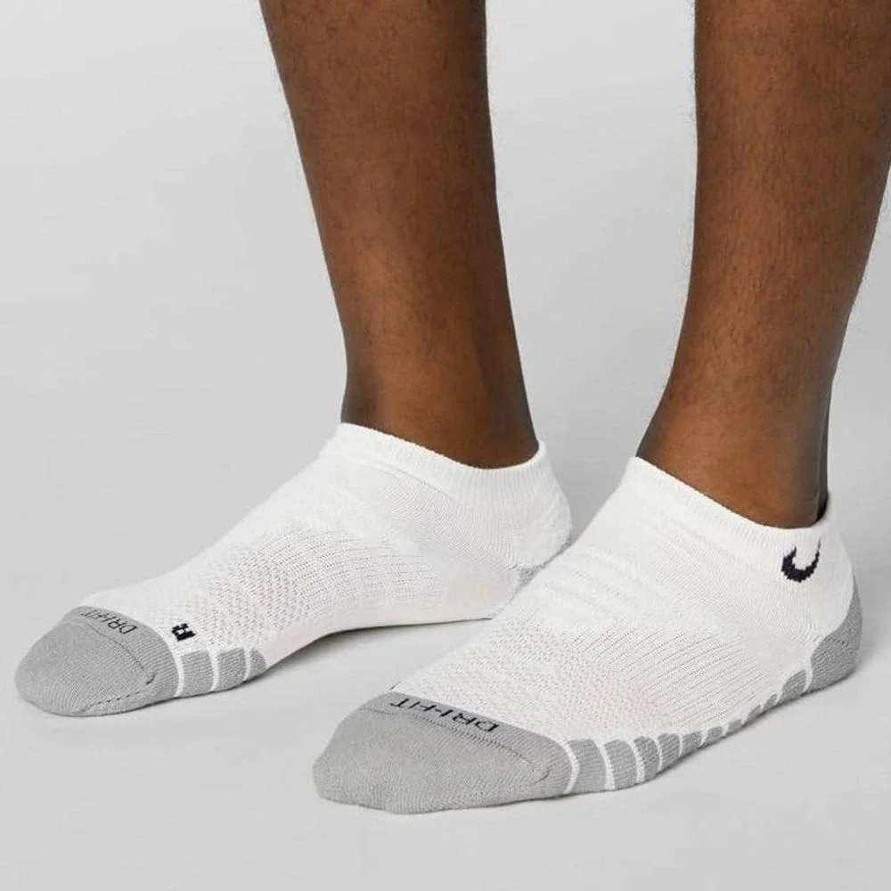 Nike Everyday Max Cushioned Training No-Show Socks 3 Pairs White Medium SX6964